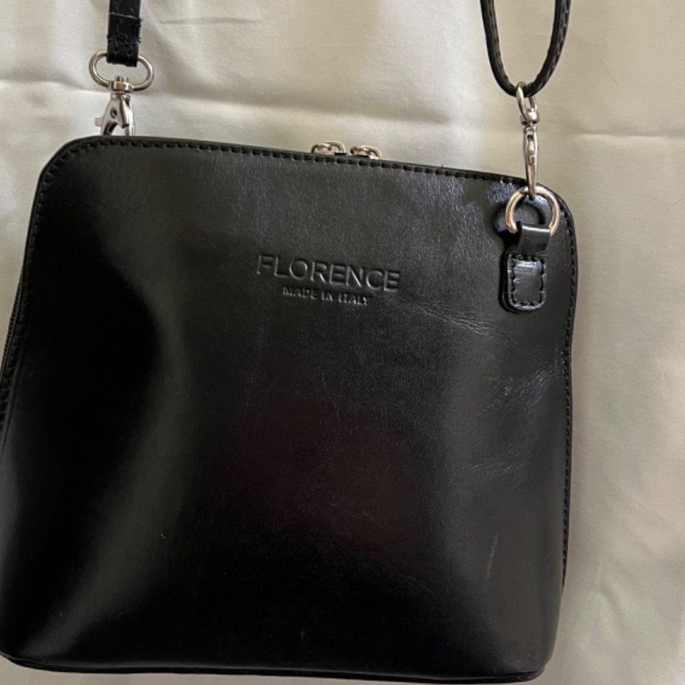 Black Crossbody Made in Italy Bag - Picture 2 of 16